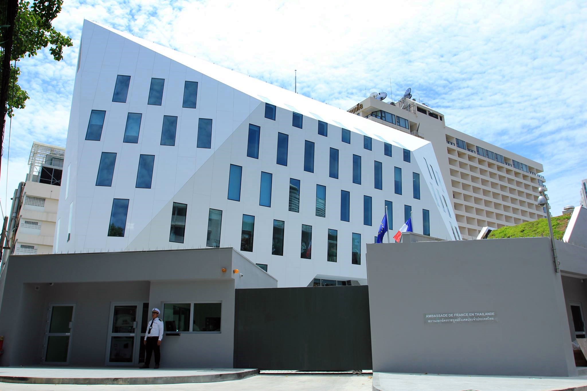 Ambassade de France en Thaïlande. Photo : https://www.facebook.com/pages/Ambassade-de-France-en-Tha%C3%AFlande/594735013884855